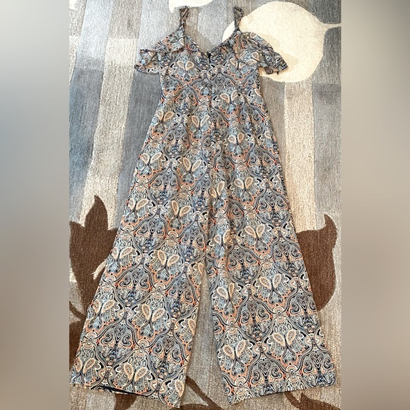 Anthropologie | Cupcakes & Cashmere Jazzlynn Paisley Cold Shoulder Crop Jumpsuit - Picture 7 of 9